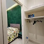 Relais Orsi * نابولي